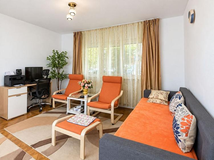 Apartament cu 2 camere semidecomandat, mobilat în Lipovei