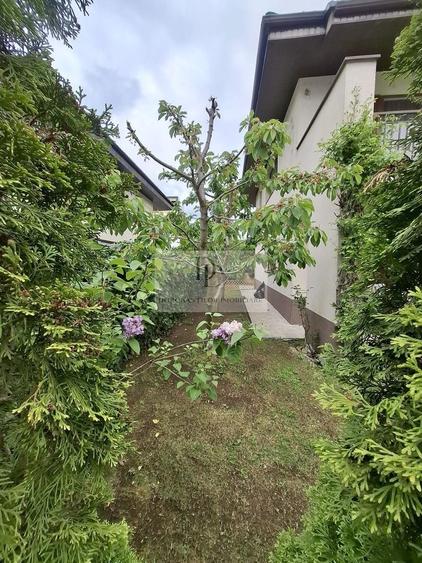 Casă individuală cu 5 camere cu Canalizare în Florești