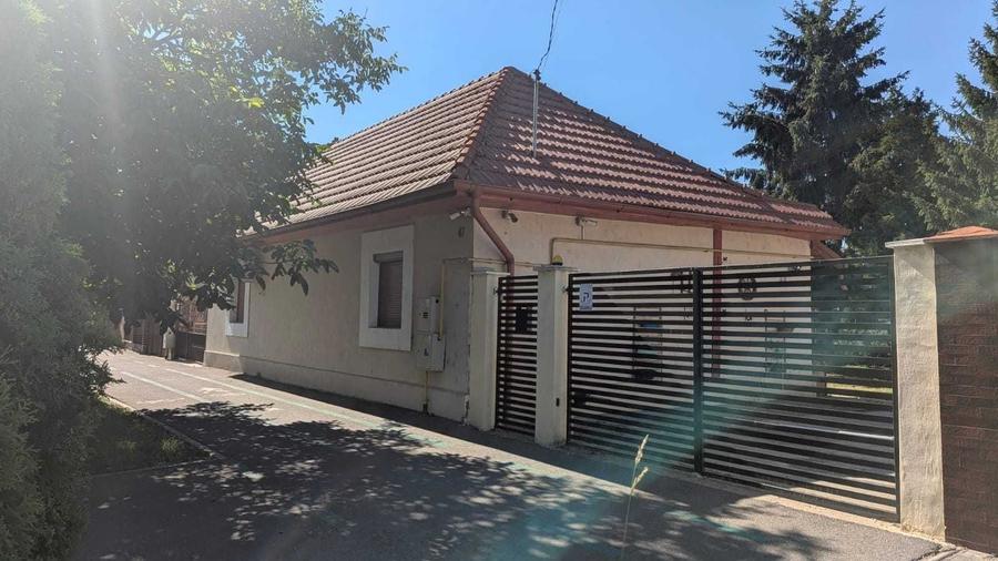 Casă cu 2 camere în Semicentral