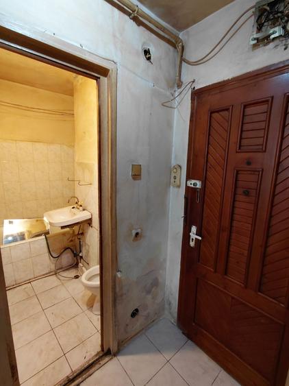 Garsonieră decomandată în Central