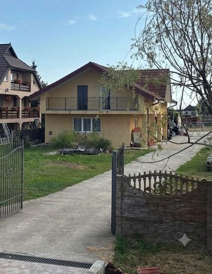 Casă cu 4 camere în Cionchești