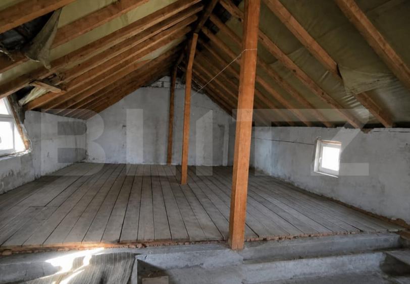 Casă cu 3 camere cu Teren 559 Mp în Central
