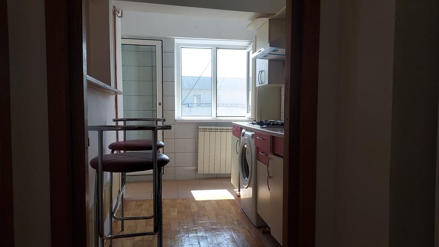 Bd Unirii Rond Alba Iulia - garsoniera 46 mp, centrala proprie - 9