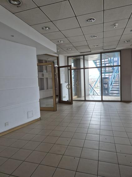 Birou, de 119 mp, în Central