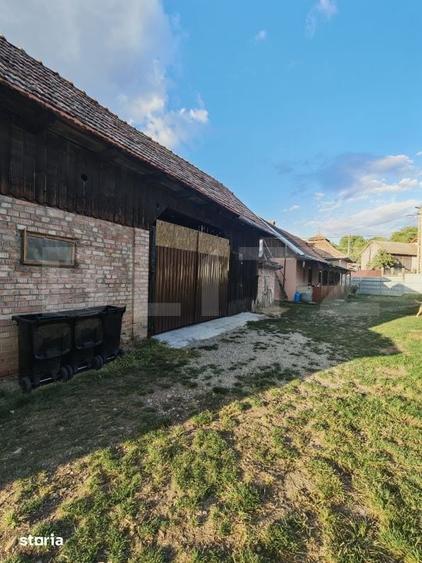 Casă cu 3 camere cu Teren 1824 Mp în Moldovenești
