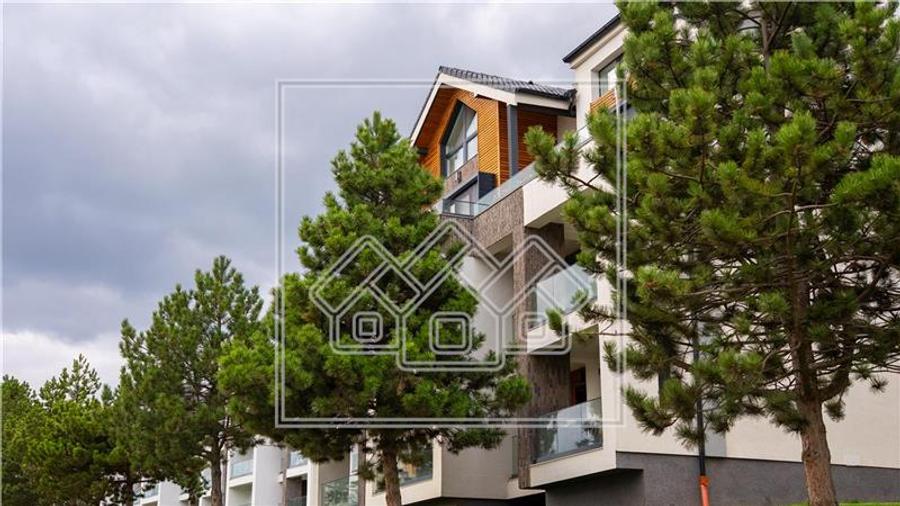 Apartament cu 3 camere nedecomandat în Exterior Vest