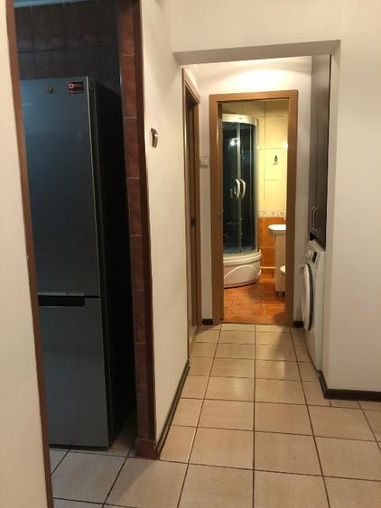 Apartament cu 2 camere decomandat în B-dul București