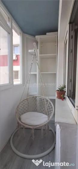 Apartament cu 2 camere semidecomandat în Brâncoveanu