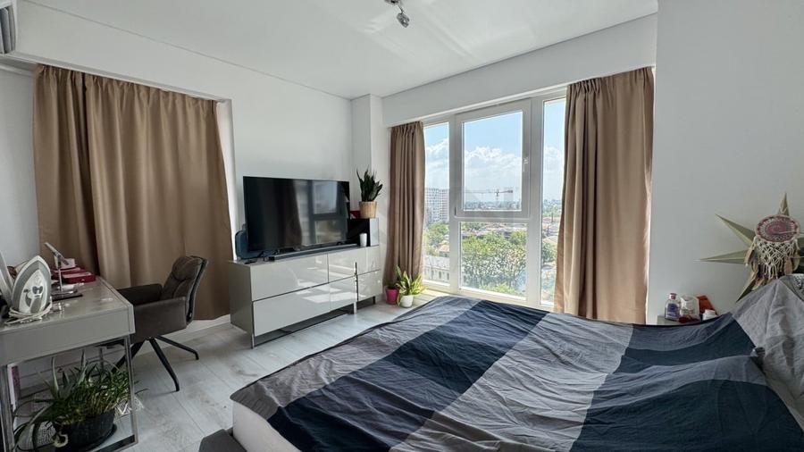 Apartament cu 4 camere semidecomandat, mobilat în Parcul Carol