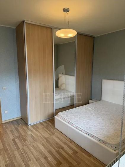 Apartament cu 2 camere semidecomandat, mobilat în Zorilor