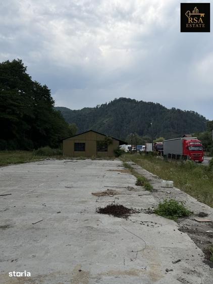 Teren de 13500 mp, în Central