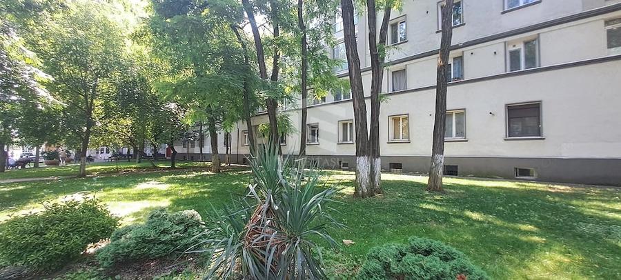 Garsonieră decomandată în Brâncoveanu