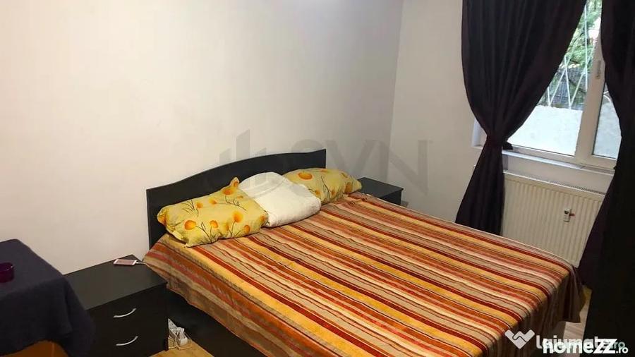 Apartament cu 4 camere decomandat în Apărătorii Patriei