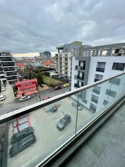 Apartament cu 2 camere semidecomandat, mobilat în Mamaia-Sat