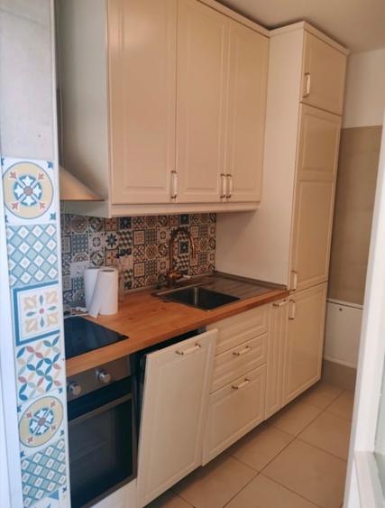 Casă individuală cu 10 camere cu Teren 150 Mp în Cotroceni