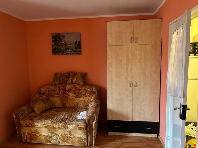 Garsonieră decomandată în Central