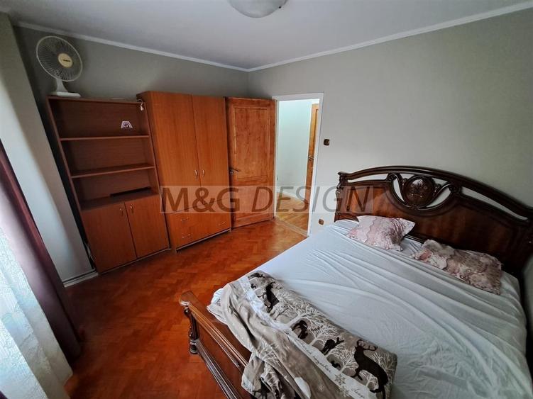 Apartament cu 3 camere decomandat în Semicentral