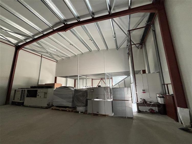 Spațiu industrial, de 595 mp, în Theodor Pallady