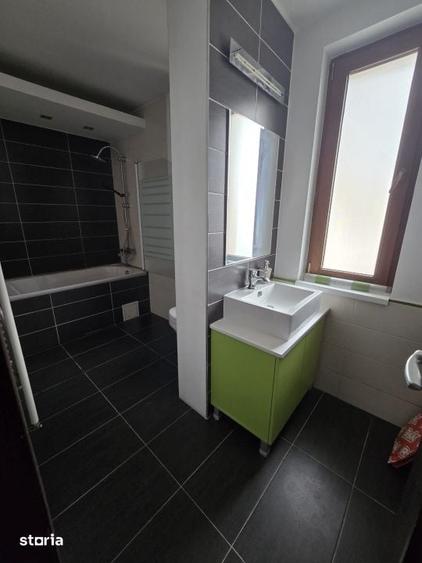 Apartament cu 4 camere în Progresul