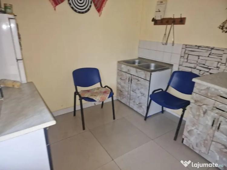 Casă cu 3 camere cu Teren 2100 Mp în Lunca