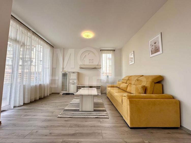 Apartament cu 2 camere semidecomandat, mobilat în Borhanci