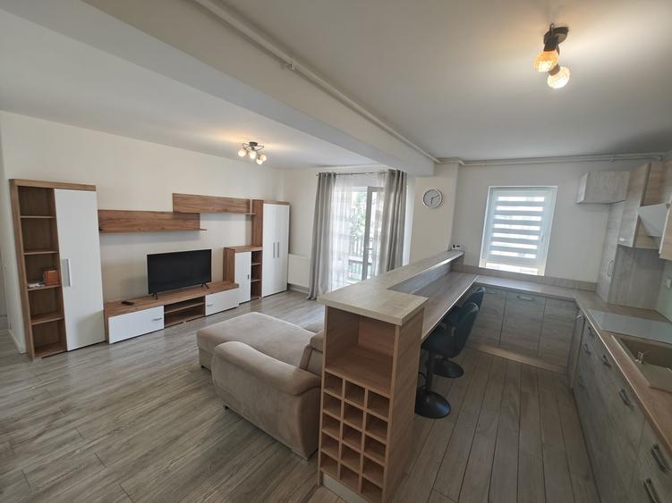 Apartament cu 2 camere semidecomandat în Florești