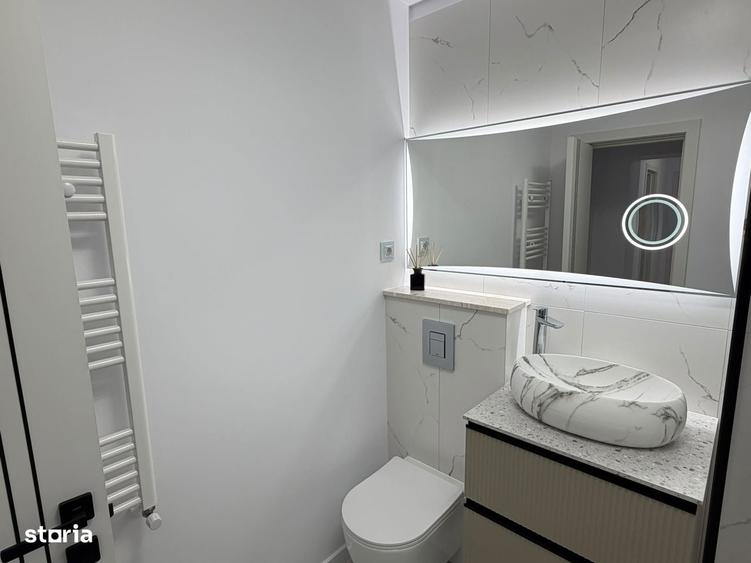 Apartament cu 2 camere decomandat în Noua