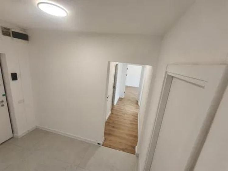 APARTAMENT 2 CAMERE RENOVAT MODERN DECOMANDAT LUJERULUI BLOC 1979 - 4
