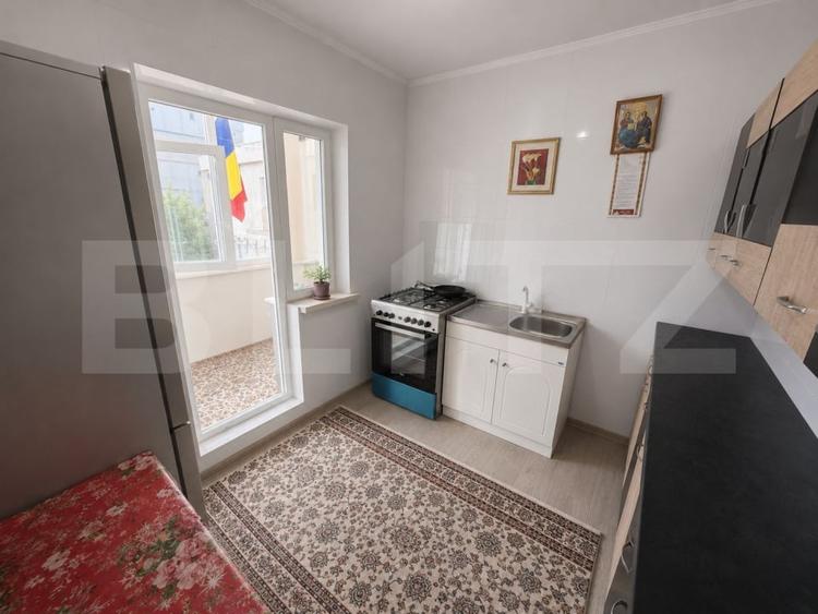 Apartament de 3 camere, 71 mp, zona Nicolina 2 - 7