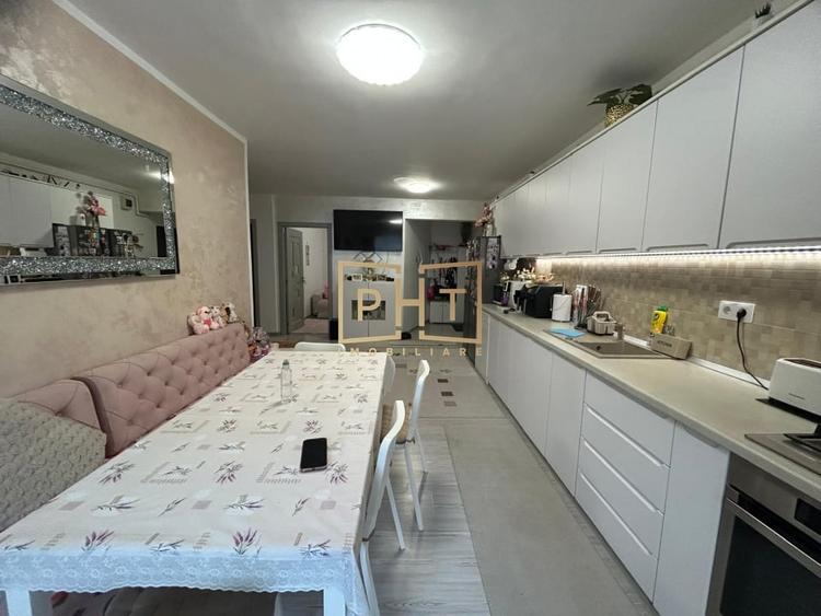 Apartament cu 3 camere semidecomandat, mobilat în Florești — fotografia 1