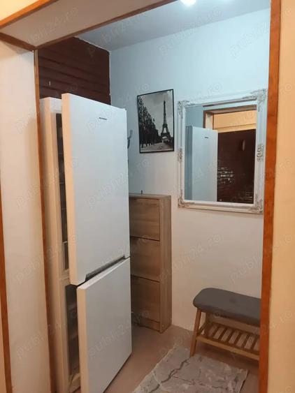 Apartament cu 2 camere decomandat în 1 Mai
