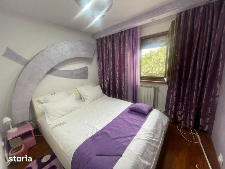 Apartament cu 3 camere decomandat în Craiovița Nouă
