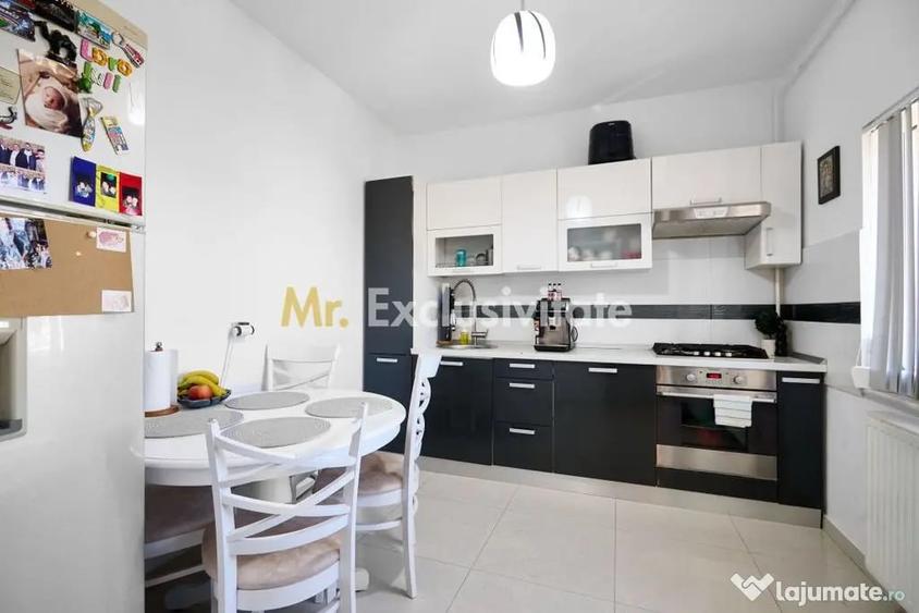 Apartament cu 4 camere decomandat în Eremia