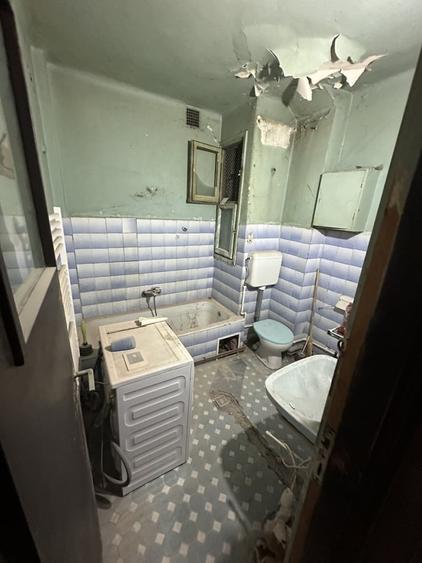 Apartament cu 4 camere decomandat în Sala Palatului