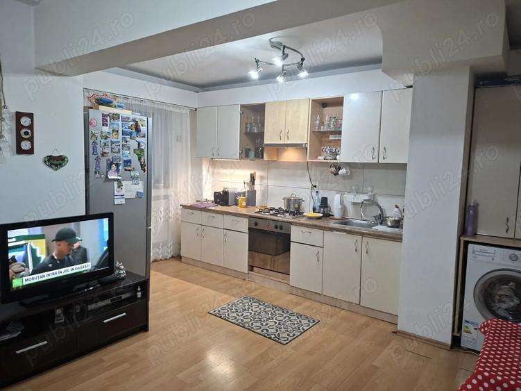 Apartament cu 2 camere decomandat în Mazepa 2