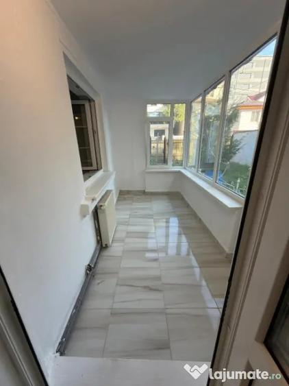 Casă cu 3 camere cu Teren 300 Mp în Delfinariu