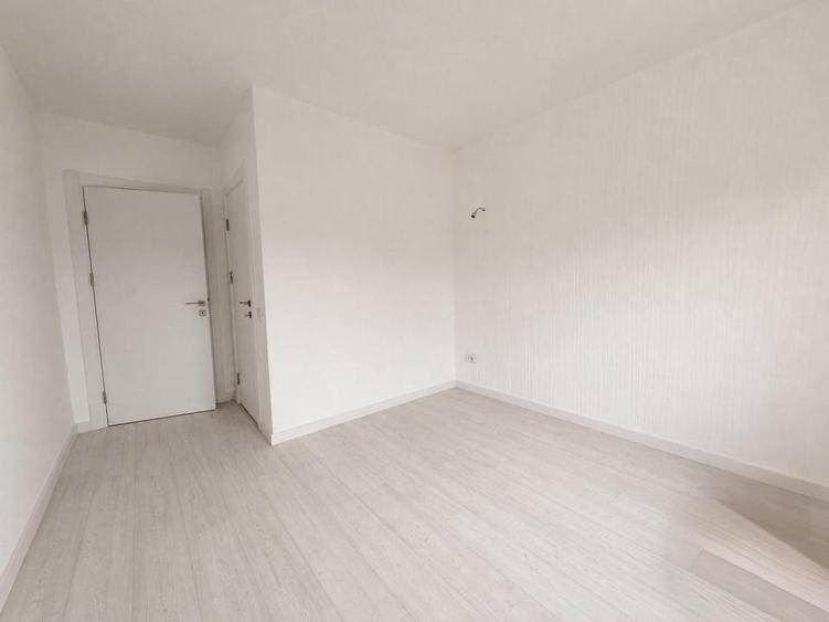 Apartament cu 3 camere în Titan