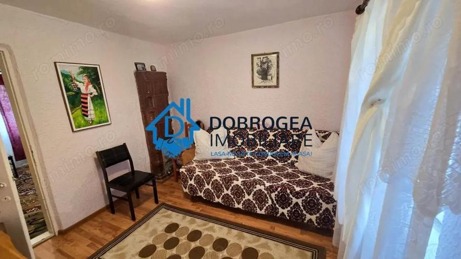 Casă cu 3 camere cu Teren 1975 Mp în Păcii