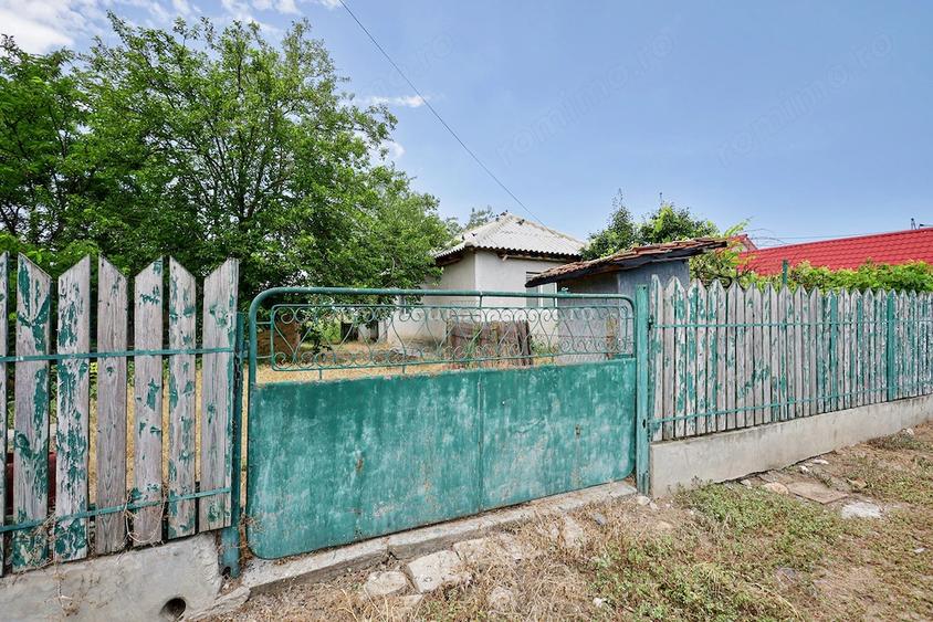 Casă cu Teren 1531 Mp în Pecineaga