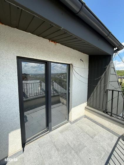 Apartament cu 2 camere decomandat în Rediu