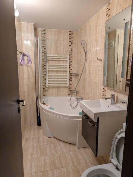 Apartament cu 3 camere decomandat, mobilat în 13 Septembrie