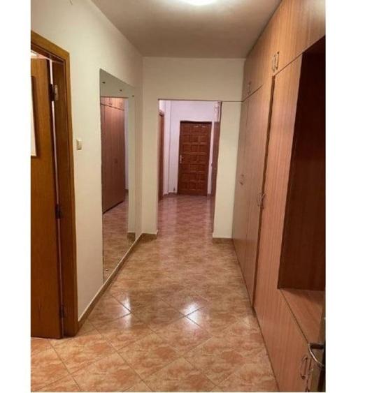 Apartament cu 4 camere decomandat în 13 Septembrie