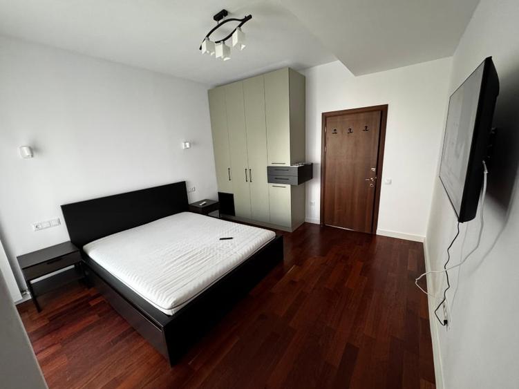 Apartament cu 3 camere decomandat în Moșilor