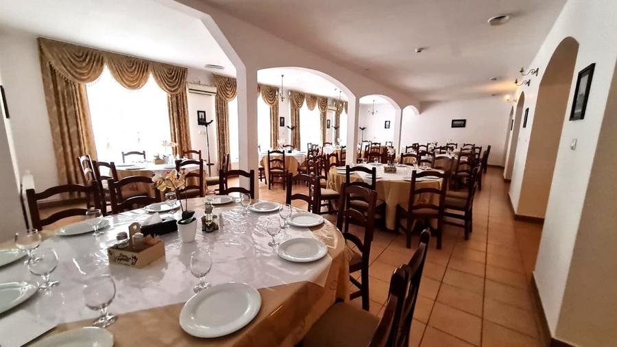 Hotel/Pensiune, de 2,261 mp, în Rășinari