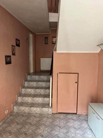Casă cu 4 camere decomandat în Ultracentral