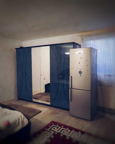 Apartament cu doua camere in Bucuresti la curte,compus din doua camere,baie,bucatarie utilat/mobilat plus curte - 2