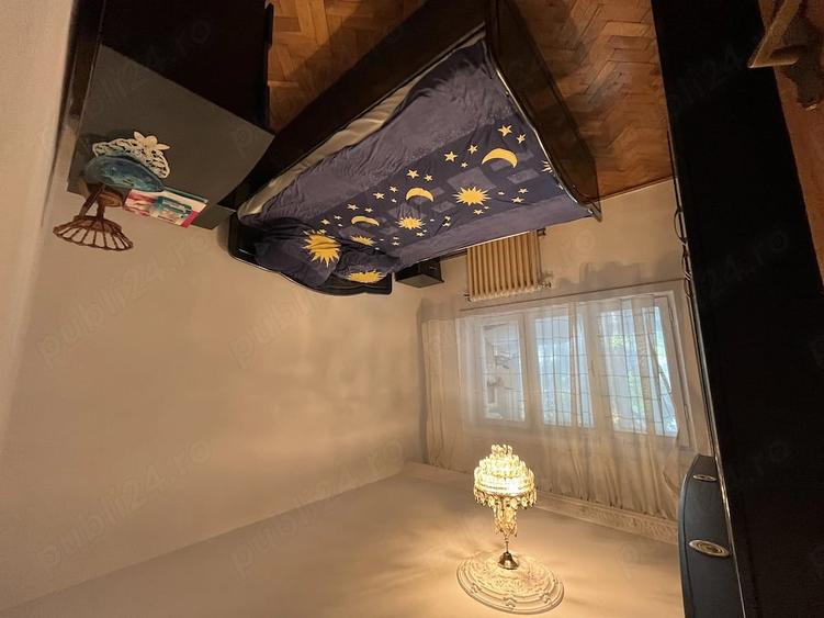 Apartament cu 3 camere decomandat în Lipovei