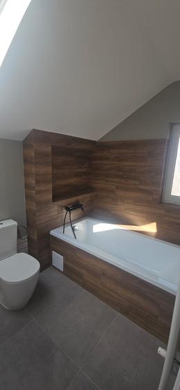 Casă cu 4 camere cu Canalizare în Băneasa
