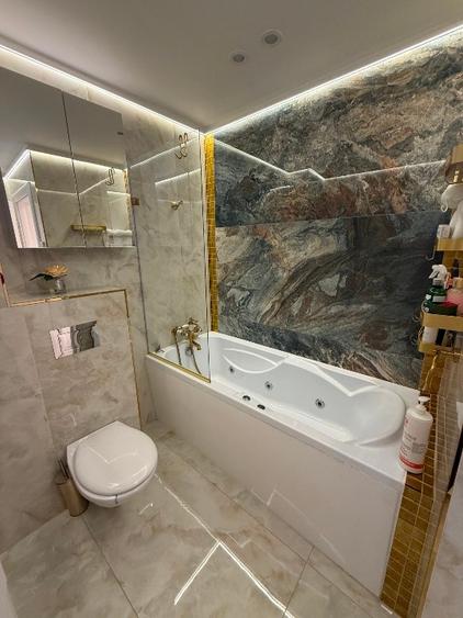Apartament cu 5 camere decomandat în Parcul Carol