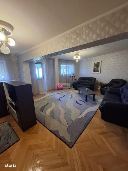 Apartament cu 4 camere în Central